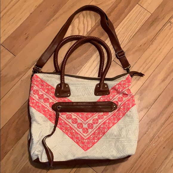 Mossimo Supply Co. Handbags - Mossimo cream and bright coral handbag